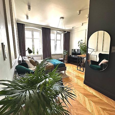 Apartament Grafitowy Apartman Poznań Kültér fotó