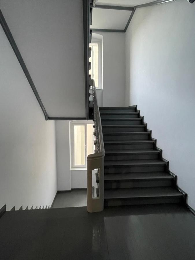Apartament Grafitowy Apartman Poznań Kültér fotó