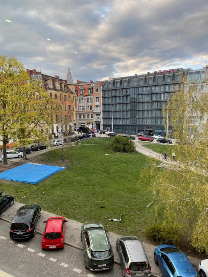 Apartament Grafitowy Apartman Poznań Kültér fotó
