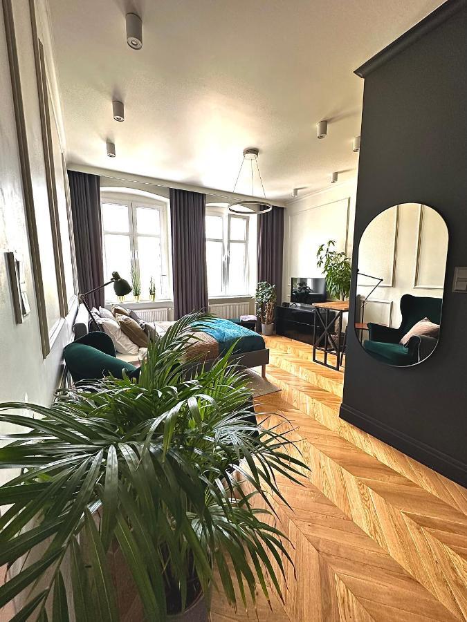 Apartament Grafitowy Apartman Poznań Kültér fotó